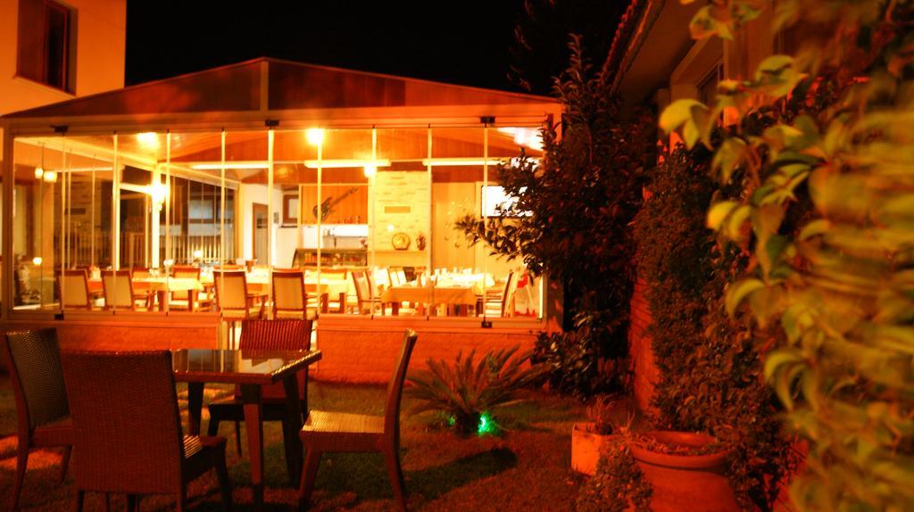 Villa Fokai Hotel Yenifoca Kültér fotó